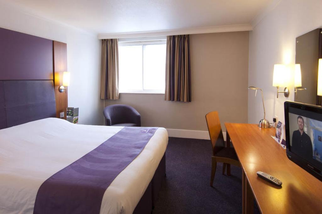 Premier Inn Stratford- Upon- Avon Central Exterior foto